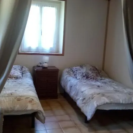 Boyrie Daniel Et Helene غافارني